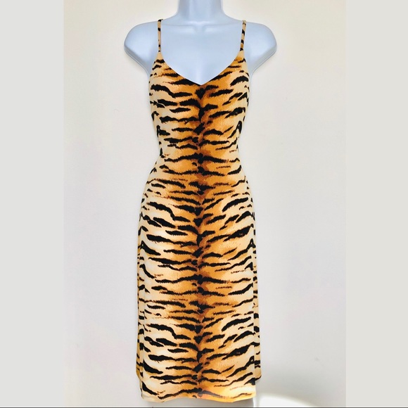 F21⚡️Tiger Print Crisscross Back Midi Dress_S(4-6) - Picture 3 of 8